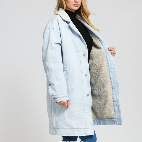 Levi’s Sherpa Coat Long Denim Reversible Jacket Light Wash Belted Women’s XL NEW - Picture 4 of 9